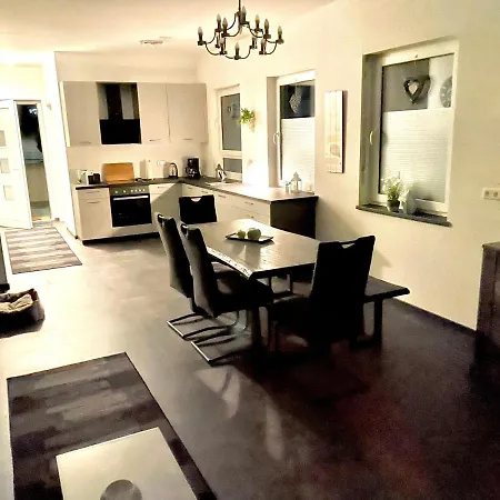 Haus Schlossblick Reichenberg  Extérieur photo